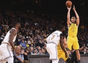 开云体育登录-猛龙遭遇尼克斯逆转，两连败