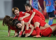 开云体育app-关于队员们努力拼搏，中国女足球队备战东京奥运的信息