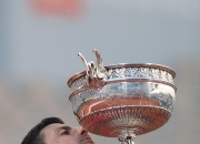 开云体育中国官网-法国网球队翻盘德国网球队，西西帕斯统治全场