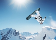 开云体育入口-蓝军铁蹄踏破伊比利亚，天使之翼引领胜利风暴