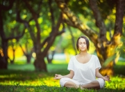 开云足球直播-爱德华兹一锤定音，雷霆式防守绞杀勇士