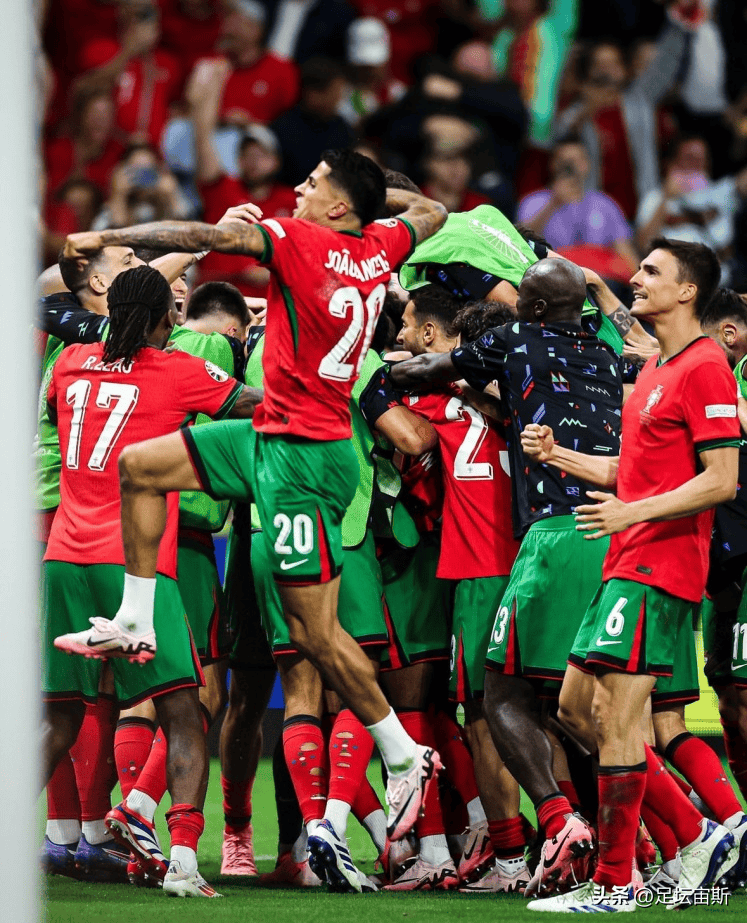 关于瑞士翻盘葡萄牙，马尔基尼奥斯一己之力扛起全队的信息