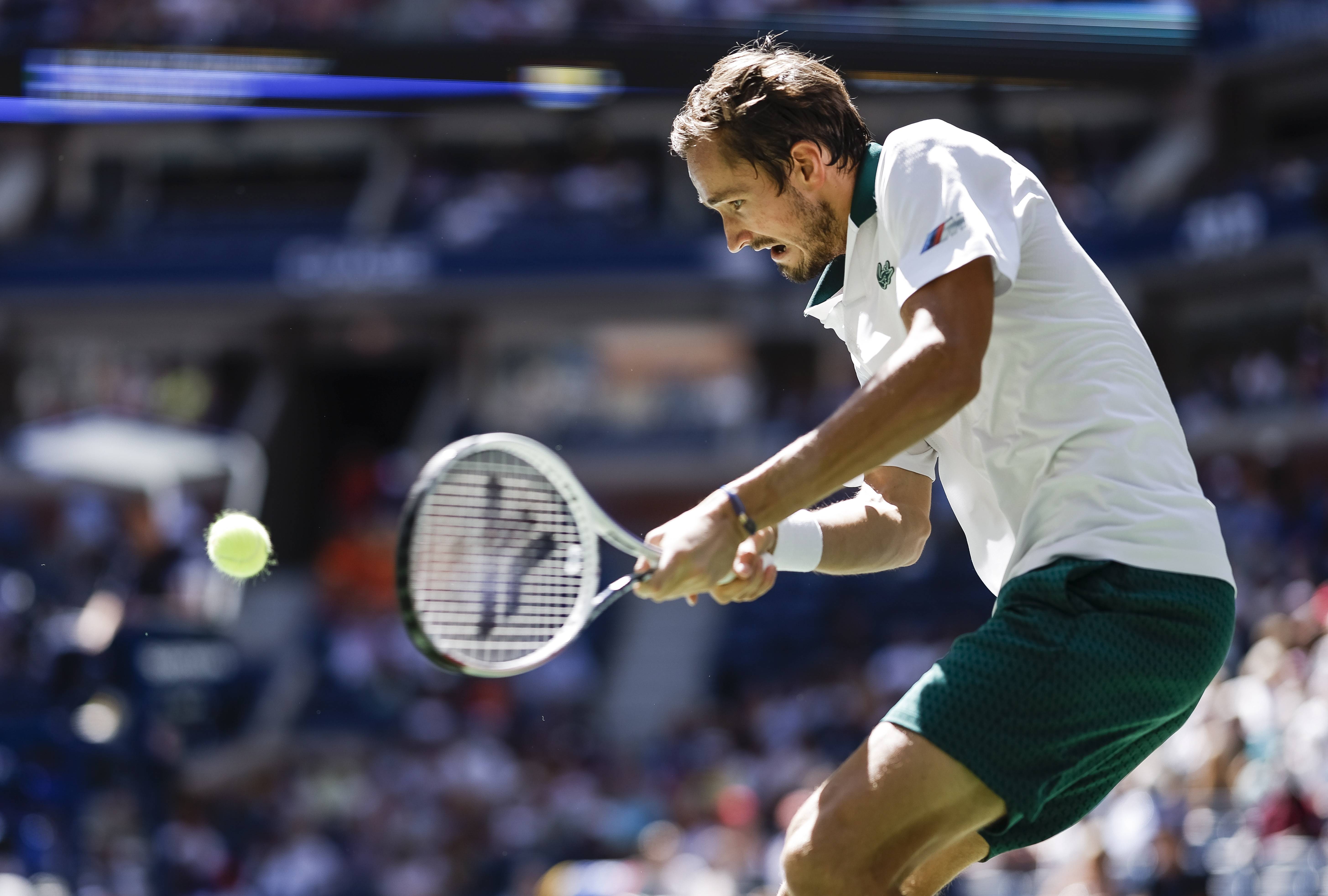 关于美国网球队碾压欧洲网球队，梅德韦杰夫统治全场的信息