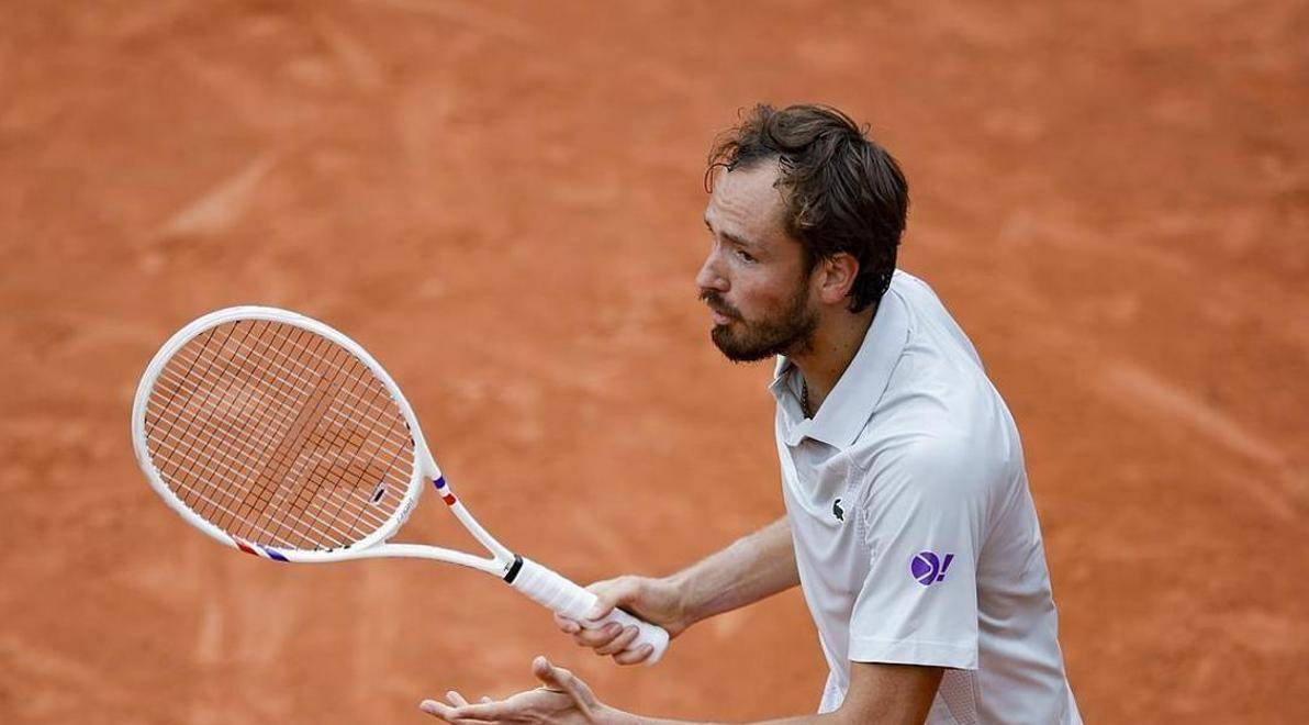 年终总决赛完胜法网，梅德韦杰夫统治全场