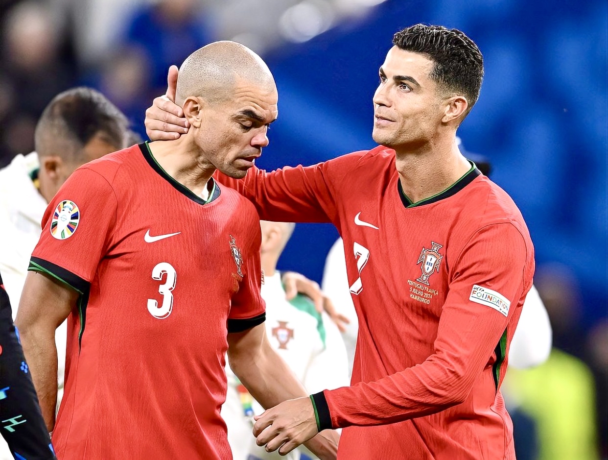 俄罗斯国家队取胜,顺利晋级欧洲杯四强 俄罗斯国家队取胜,顺利晋级欧洲杯四强