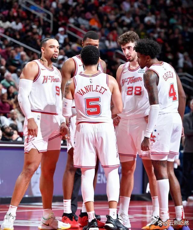 北美赛事精彩纷呈，黑马队伍意外崭露头角的简单介绍