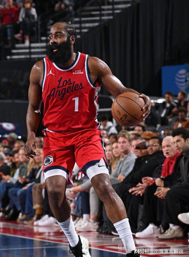 快船遭遇困境,球队士气低迷的简单介绍 快船遭遇困境,球队士气低迷的简单介绍