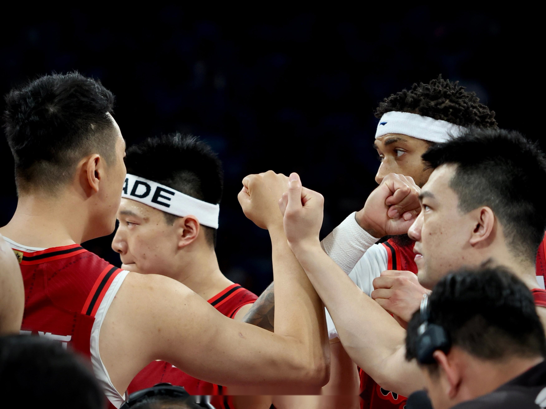 包含球队实力均衡,场上角逐异常激烈,胜负不分的词条 包含球队实力均衡,场上角逐异常激烈,胜负不分的词条