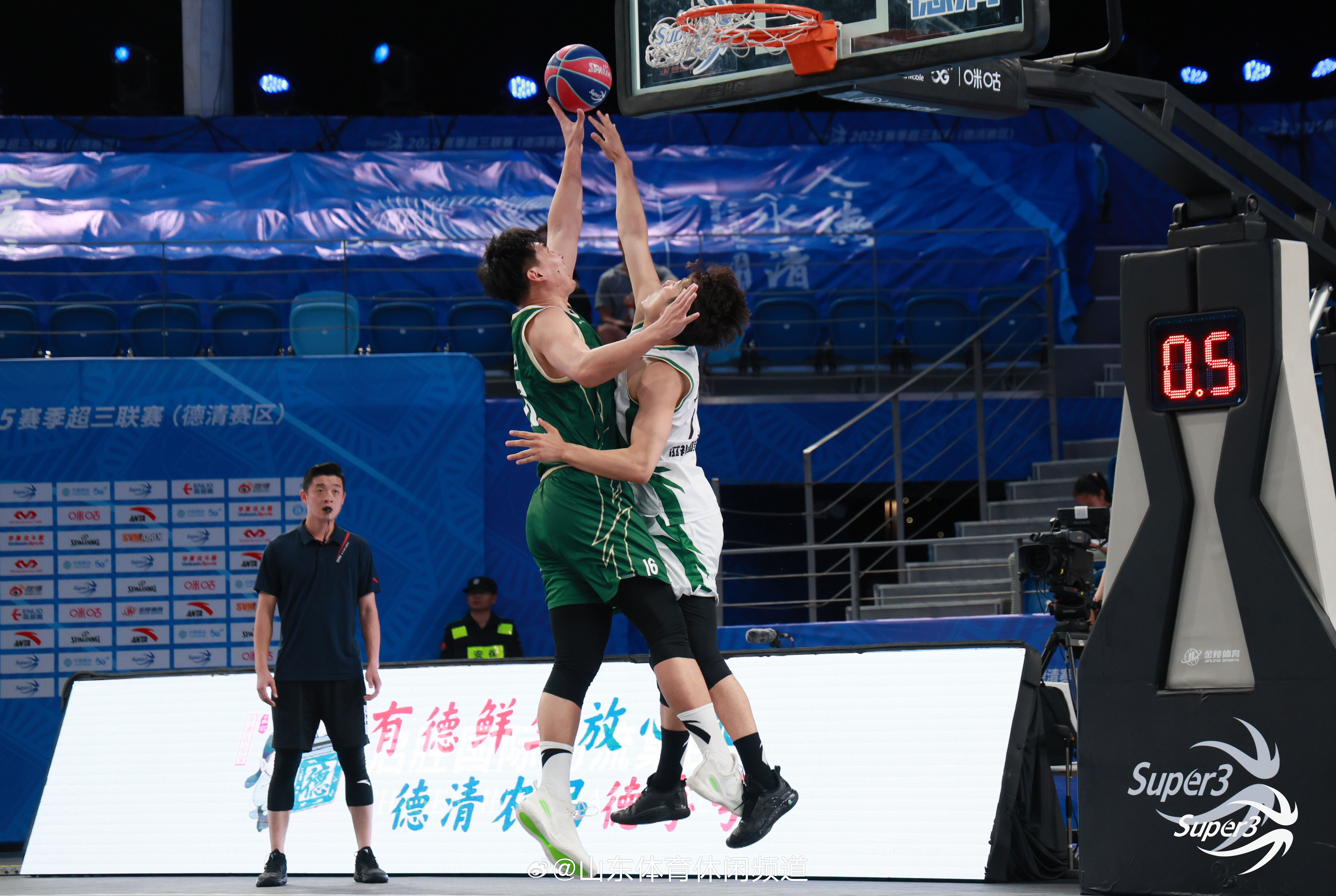 球技高超战术丰富,表现尽显实力不凡 球技高超战术丰富,表现尽显实力不凡