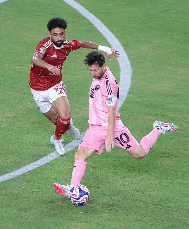 包含加拿大绝杀塞内加尔，梅西送出助攻的词条