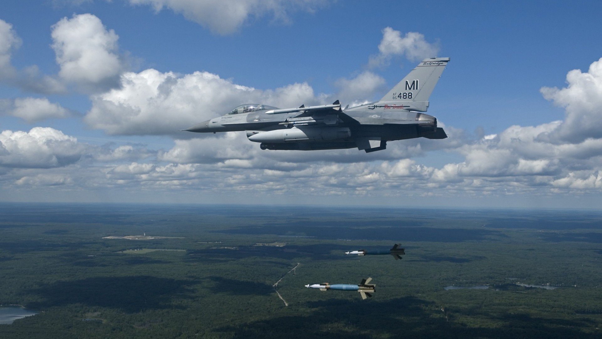 德甲争冠战焦点战,深圳队强压骑士,足球与篮球的跨界启示