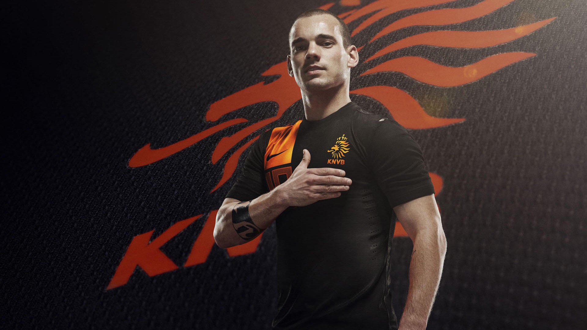 红魔铁血击碎枪手,范戴克如磐石铸就防线传奇